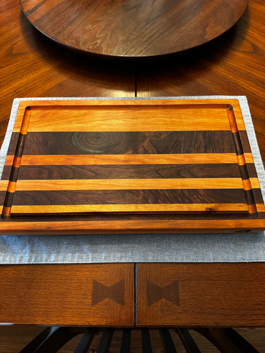 Gradient Pattern Cutting Board